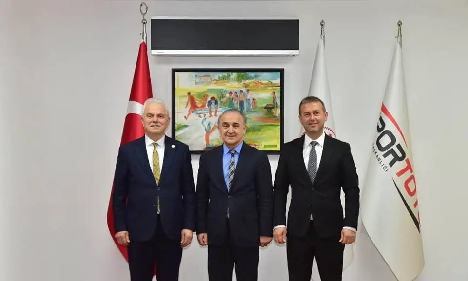 Başkan Hamzaoğlu'dan, Gençlerimize Müjde; Spor Kompleksi İçin İmzalar Atıldı...